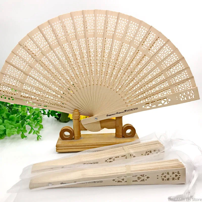 20/40/50 pieces of personalized wooden wedding gifts and gifts for guests Sandalwood fan folding party decoration